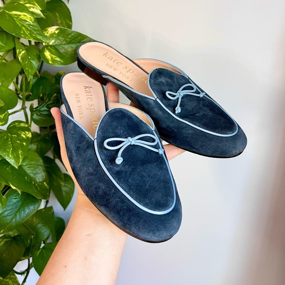 Kate Spade New York Devi Slide in Navy with Bow Tie Detail